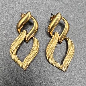 Vintage Napier Gold-tone Dangle Earrings